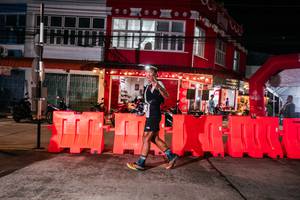 BIB: 
                            <button type="button" onclick="openModal(26461344)" class="btn btn-primary btn-sm float-right btn-popup" data-toggle="modal" data-target=".modal-high-quality">
                        <i class="fas fa-shopping-cart"></i> Add to Cart
                    </button>
                                            <button type="button" onclick="isThisMe(26461344, true)" class="btn btn-success btn-sm float-right btn-popup btn-isme hidden" data-toggle="tooltip" data-placement="bottom" title="นี่คือรูปของคุณใช่ไหม คลิกที่นี่เพื่อเอาเข้าอัลบั้ม">
                        <i class="fas fa-plus"></i> Add to album
                    </button>
                    <button type="button" onclick="isThisMe(26461344, false)" class="btn btn-warning btn-sm float-right btn-popup btn-isnotme hidden">
                        <i class="fas fa-ban"></i> Remove from album
                    </button>